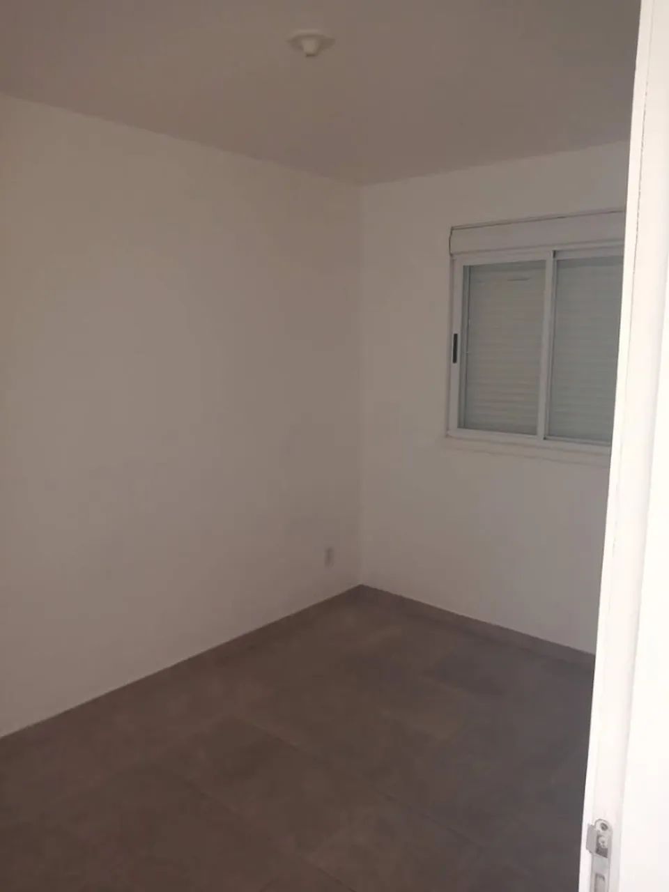 Aluga-se casa com dois quartos! - Foto 3