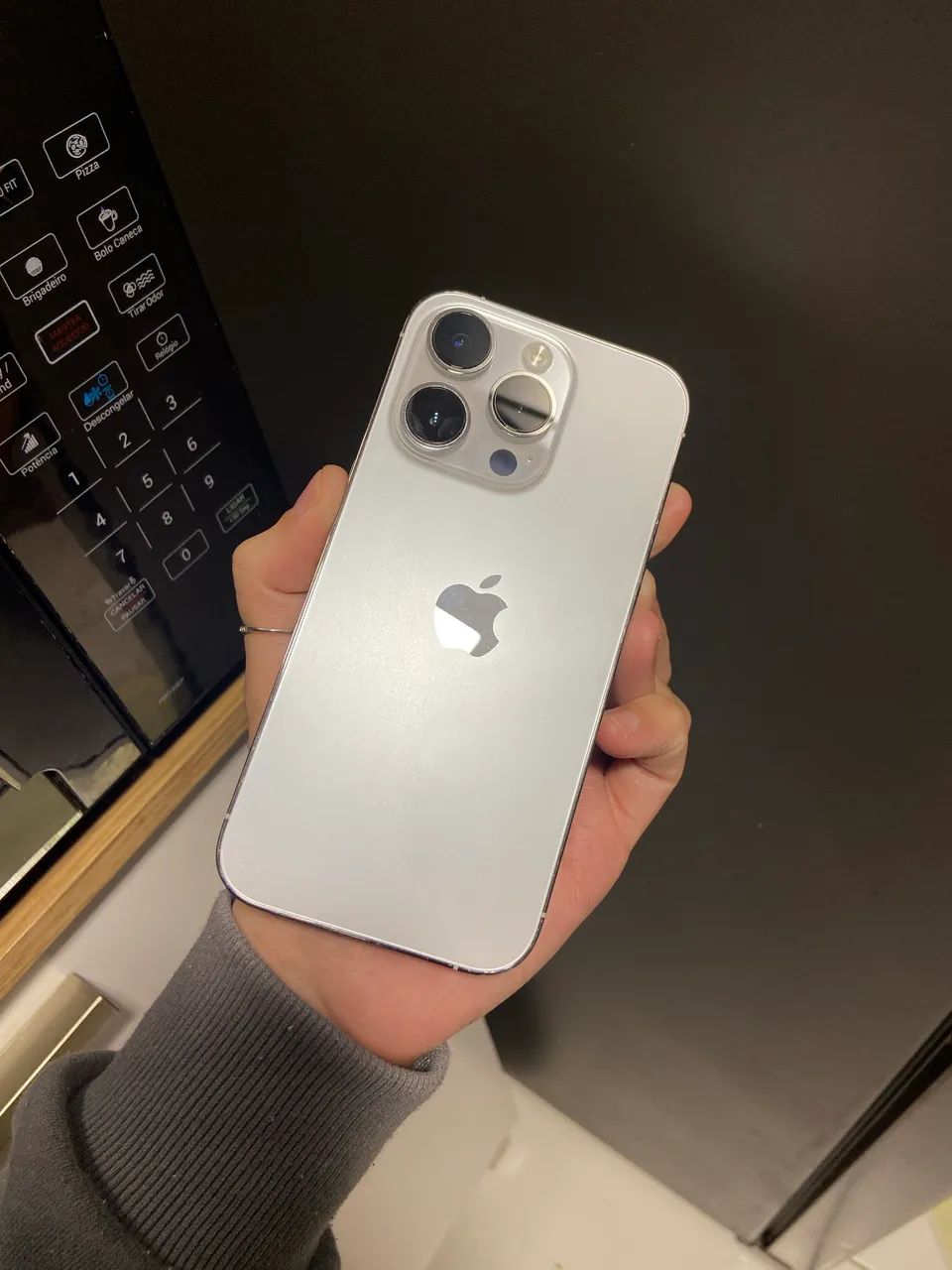 iPhone 14 Pro シルバー 本体　128GB IPHONE 14 PRO SILVER 128GB - Celulares e Smartphones - Jardim