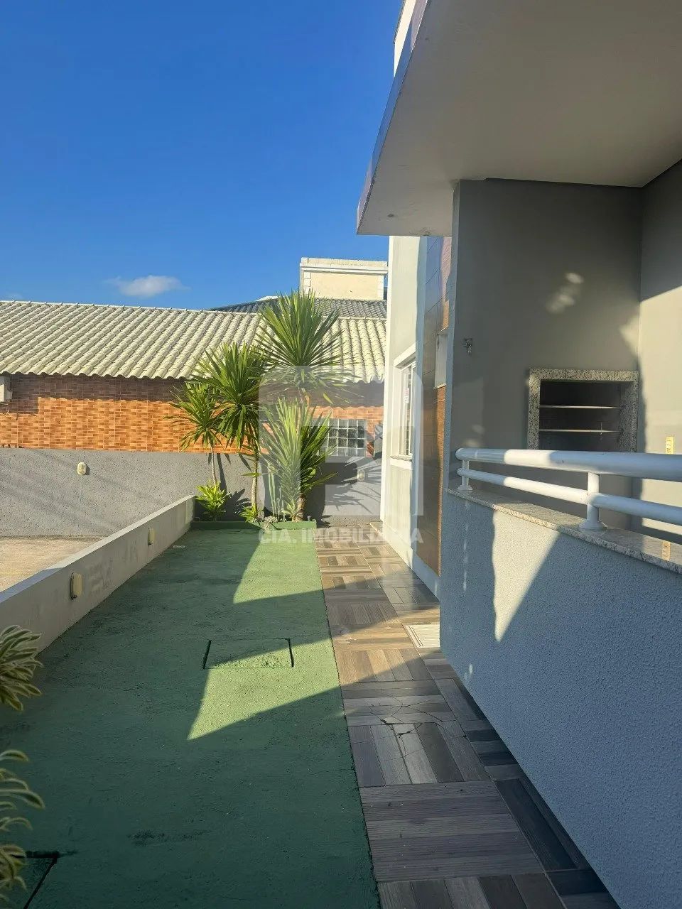 Apartamento de 2 dormitórios à venda no Carianos