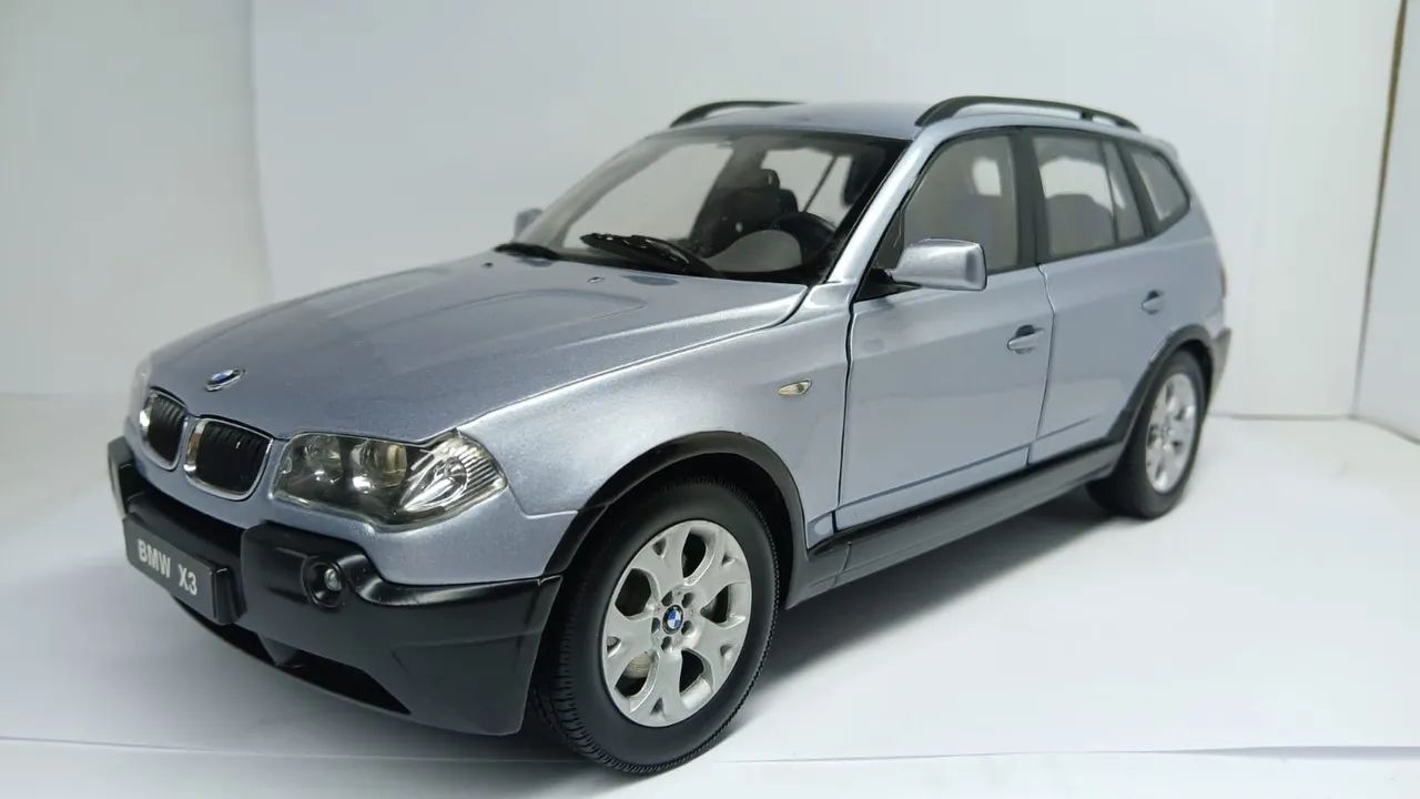 Miniatura BMW X3 Light Blue 1/18