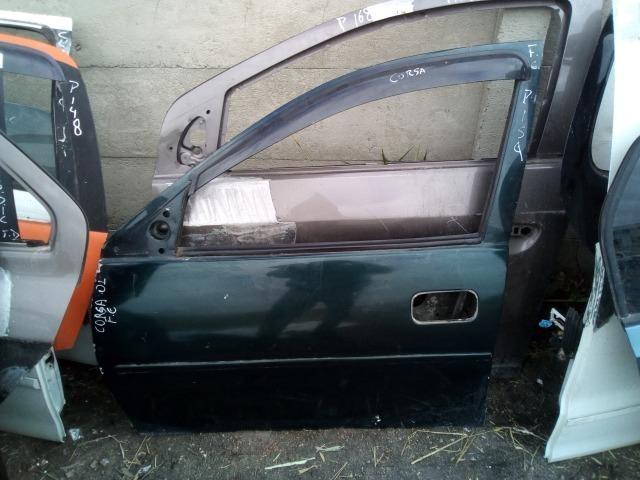 Porta Dianteira esquerda Chevrolet Corsa