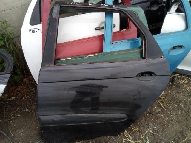 Porta traseira esquerda Renault Scenic