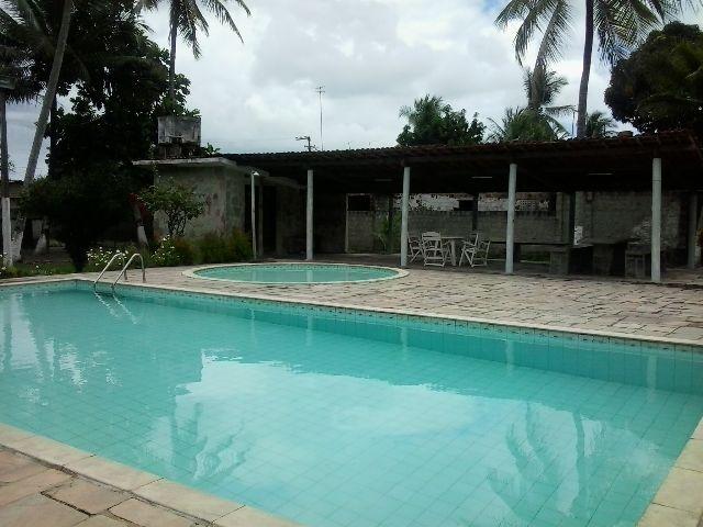 Chácara em Igarassú. Casa boa, 2 Piscinas, campo, etc
