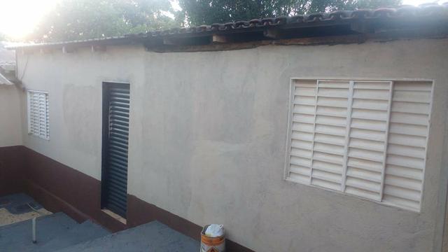 Casa com piscina sala de comércio barraco de aluguel - Foto 2