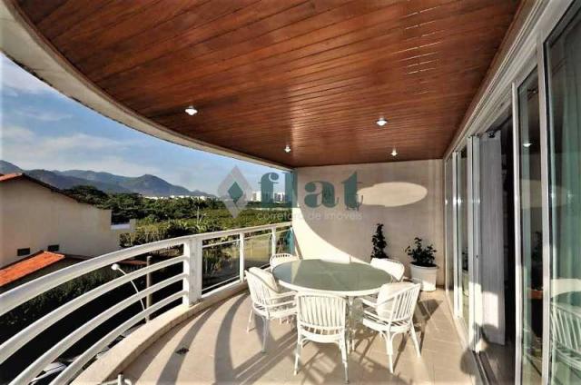 Apartamento à venda com 3 dormitórios cod:FLAP30088