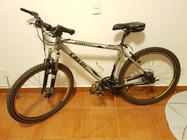 Bicicleta Mountain Bike Caloi Aluminium Elite Pro 27v Aro 26 18" - Foto 3