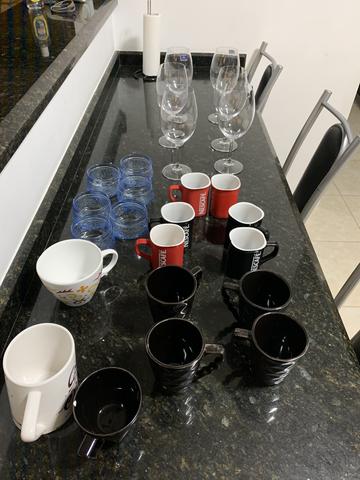 Vendo kit copo, taça prato e talher