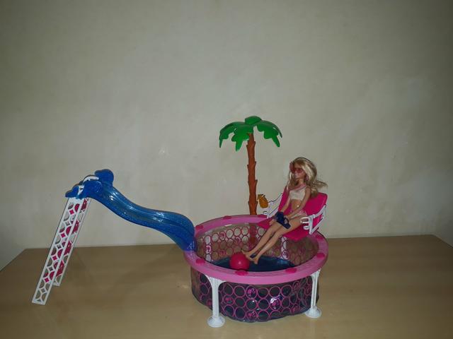 Piscina e carro da Barbie - Foto 2