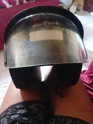 Vendo esse capacete