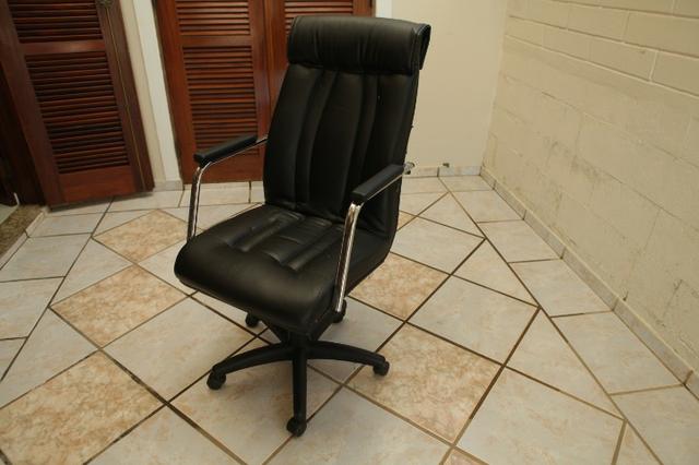 Cadeira escritorio - Foto 4