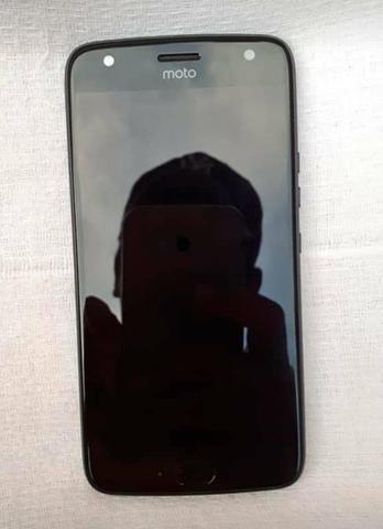Moto x4