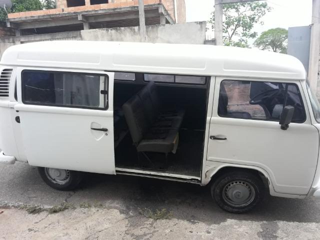 Vende - se Kombi 8 lugares - Foto 6
