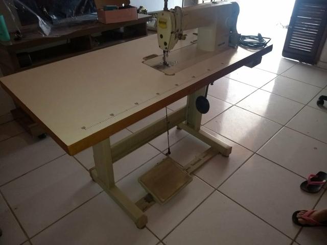 Máquina de costura industrial reta semi-nova - Foto 5