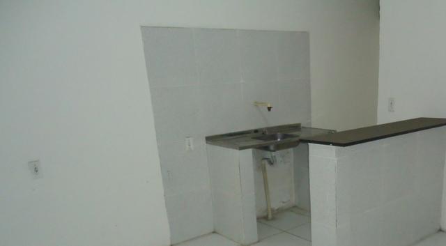 Flat com 1 quarto e água incluso