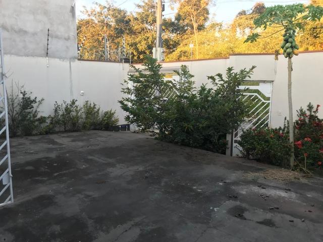 Casa com churrasqueira,cozinha planejada em terreno de 200m2 - Foto 4
