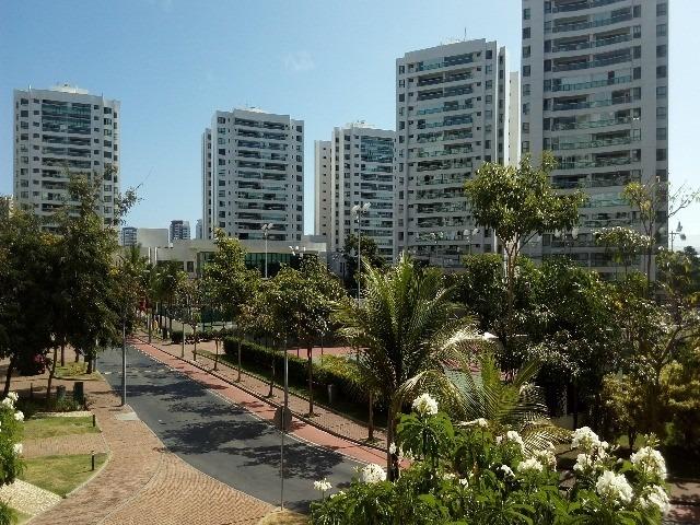 Le Parc 4 Suites Nascente na Av. Paralela R$ 1.350.000,00