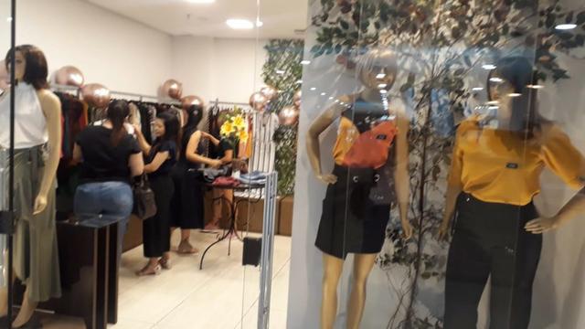 Vendo Loja completa, aluguel em dia! sem dívidas. Rede social amorastoreoficiall - Foto 4