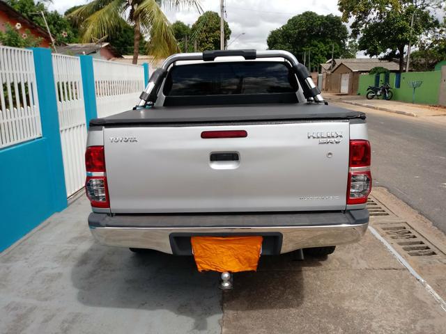 Hilux 2010 4x4 Diesel Srv Dvd Banco de couro - Foto 6