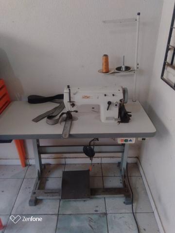 Máquina de costura reta Zig Zag 20U semi nova revisada