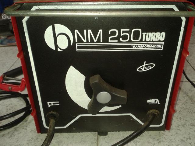 Maquina de solda, 250A, Bivolt, Bambozzi estado de nova!!!!!! - Foto 2