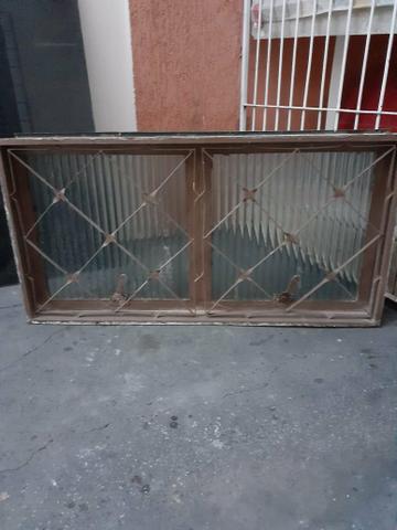 Vitro de banheiro, falta pintura - Foto 4