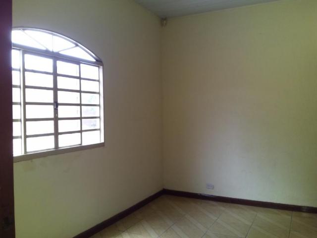 Casa com 4 dormitórios para alugar, 164 m² por R$ 1.900,00/mês - Cajuru - Curitiba/PR - Foto 2