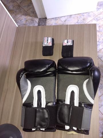 Luvas de boxe Everlast e atadura Pretorian