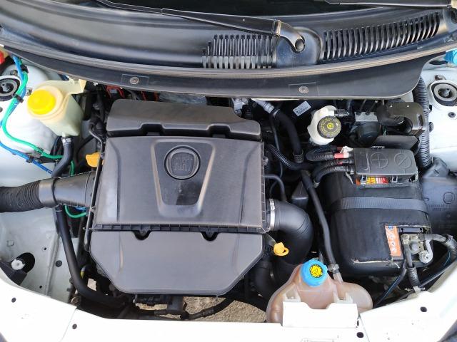 Fiat Grand Siena 1.6 16v Essence Manual FLEX 2015 - Foto 8