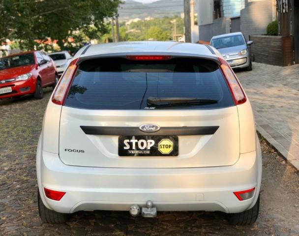 Ford Focus 1.6 gl 4P - Foto 10
