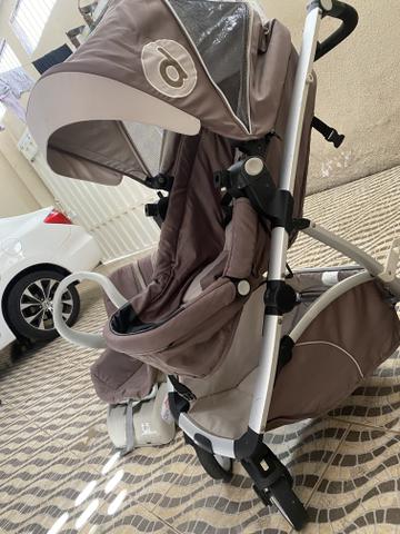 Carrinho de bebê semi novo