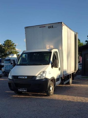 Iveco Daily 3/4 Baú 2014