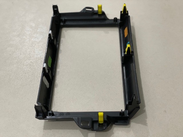 Moldura Central Multimedia Original Hilux Sw4 2016 Em Diante - Foto 3