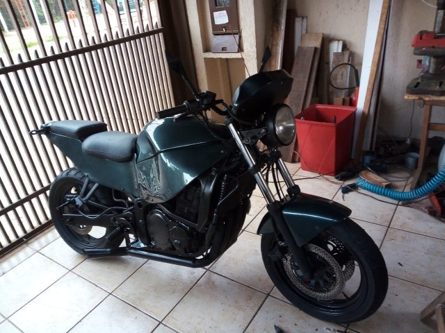 MOTO SUZUKI GSX750 F 1996