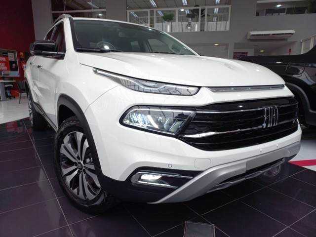 FIAT TORO 2.0 VOLCANO DIESEL COM JULIANO 4P