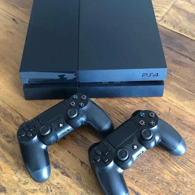 Playstation 4 Ps4 Semi Novo 1TB + 2 Controles Originais + GTA V