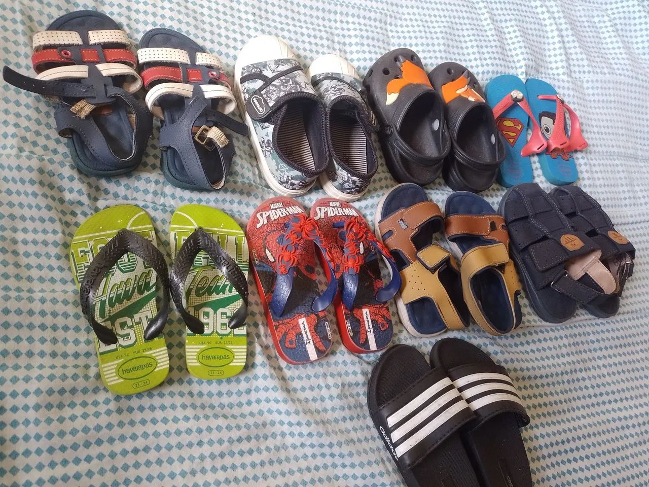 Lote de calçados para Menino 9 pares - Foto 2