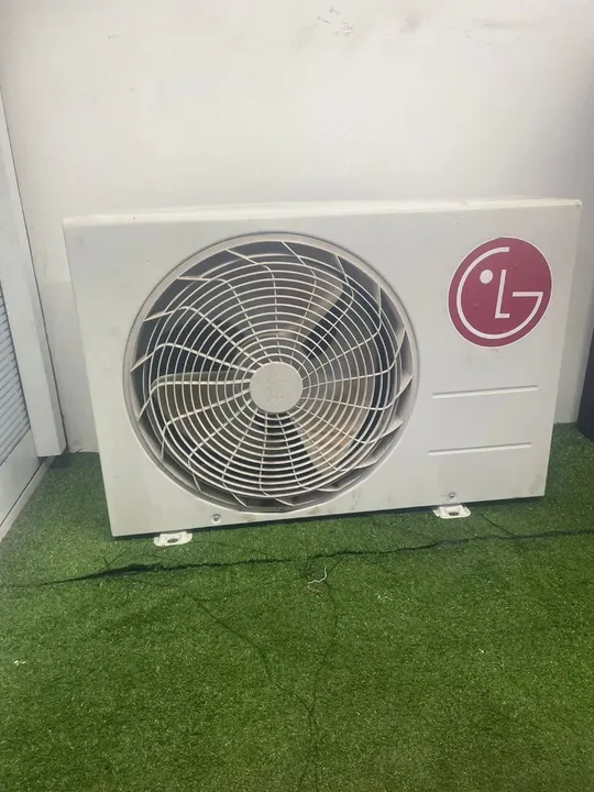 Condensadora LG 9k 220v 60Hz / R22