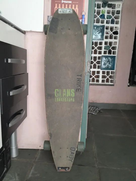 Longboard Clássico com Design de Tubarão - Foto 2