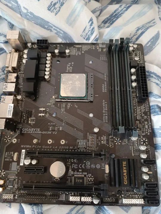 Placa mãe gigabyte AM4 