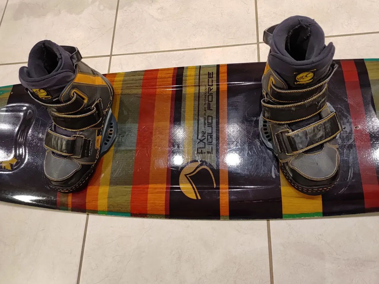 Kit wakeboard prancha e bota - Foto 2