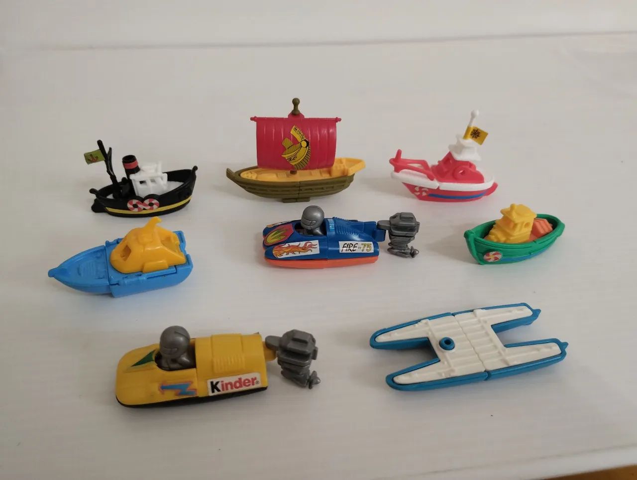 8 Barcos Lanchas Kinder Ovo, Anos 90/2000 (novíssimos coleção) - Foto 2