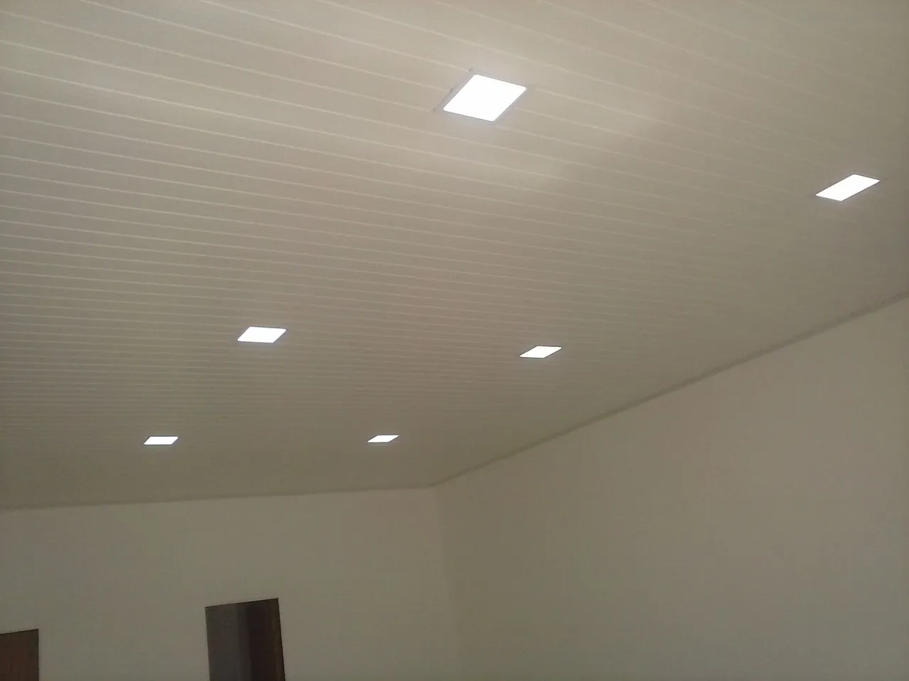 Forro PVC instalado promoção a partir de 38,99 m"
