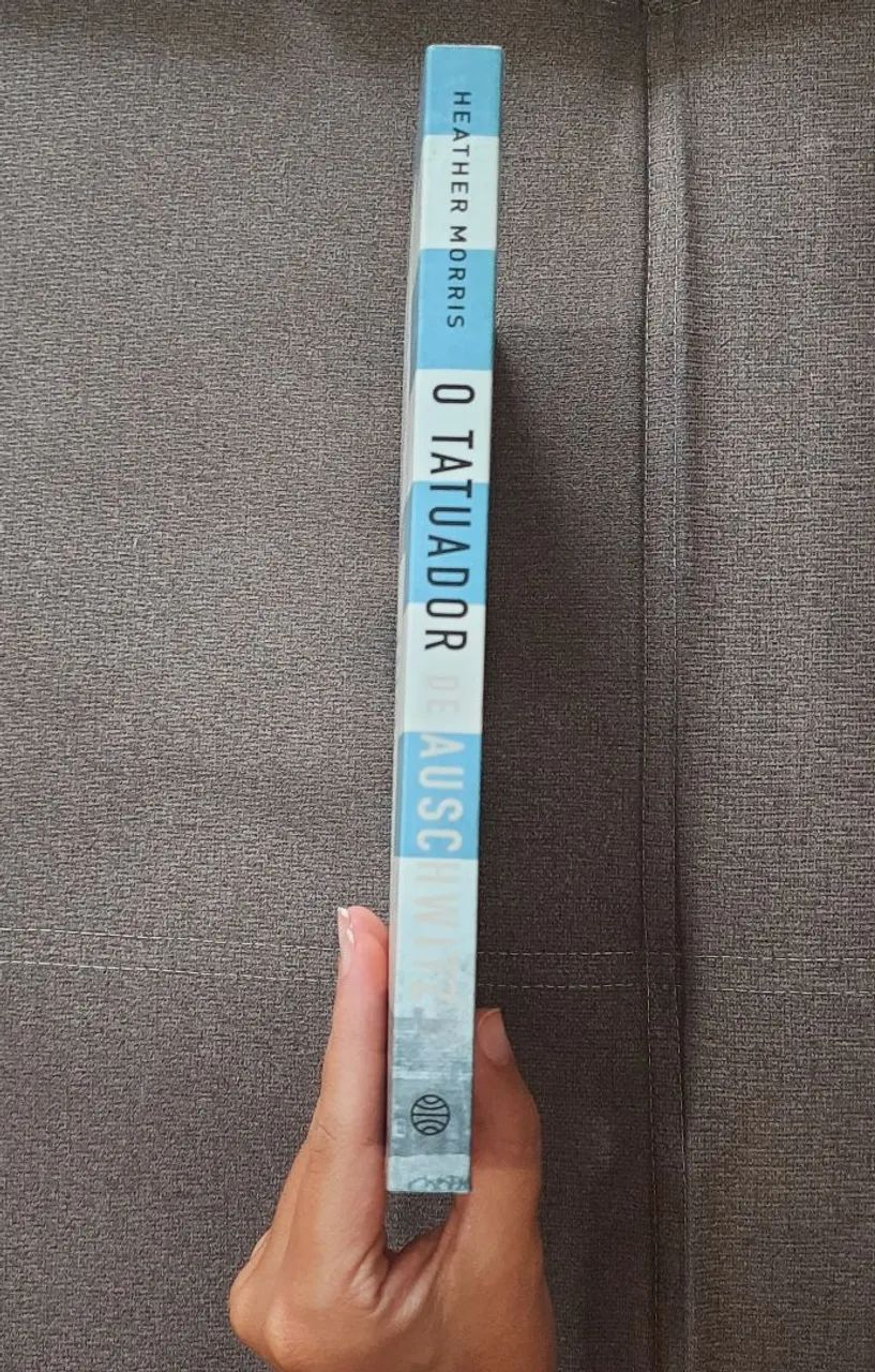 Livro O Tatuador de Auschwitz - Heather Morris - Foto 4