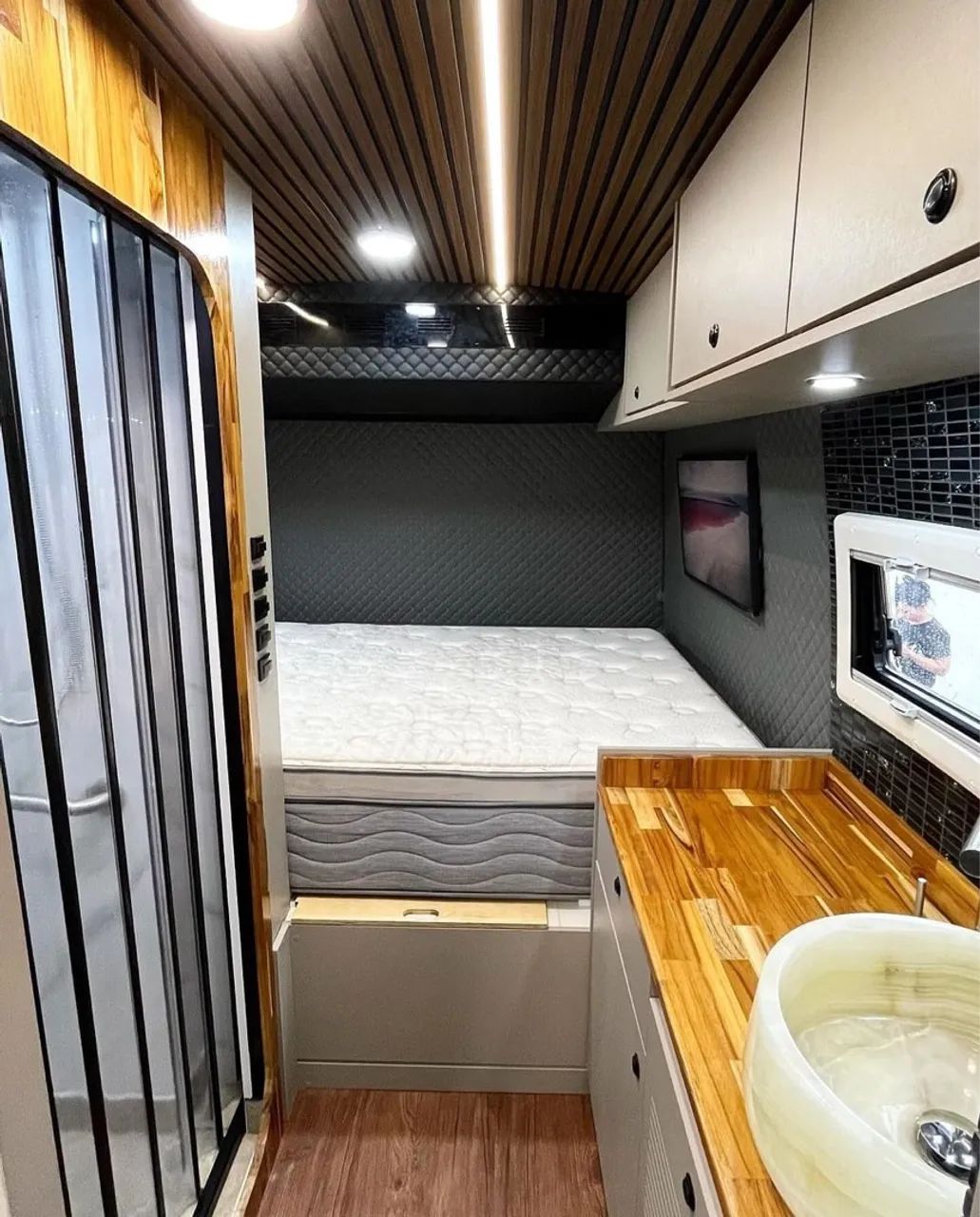 Motorhome Marcopolo Volare V8L 4x4 2023 único dono - Foto 2