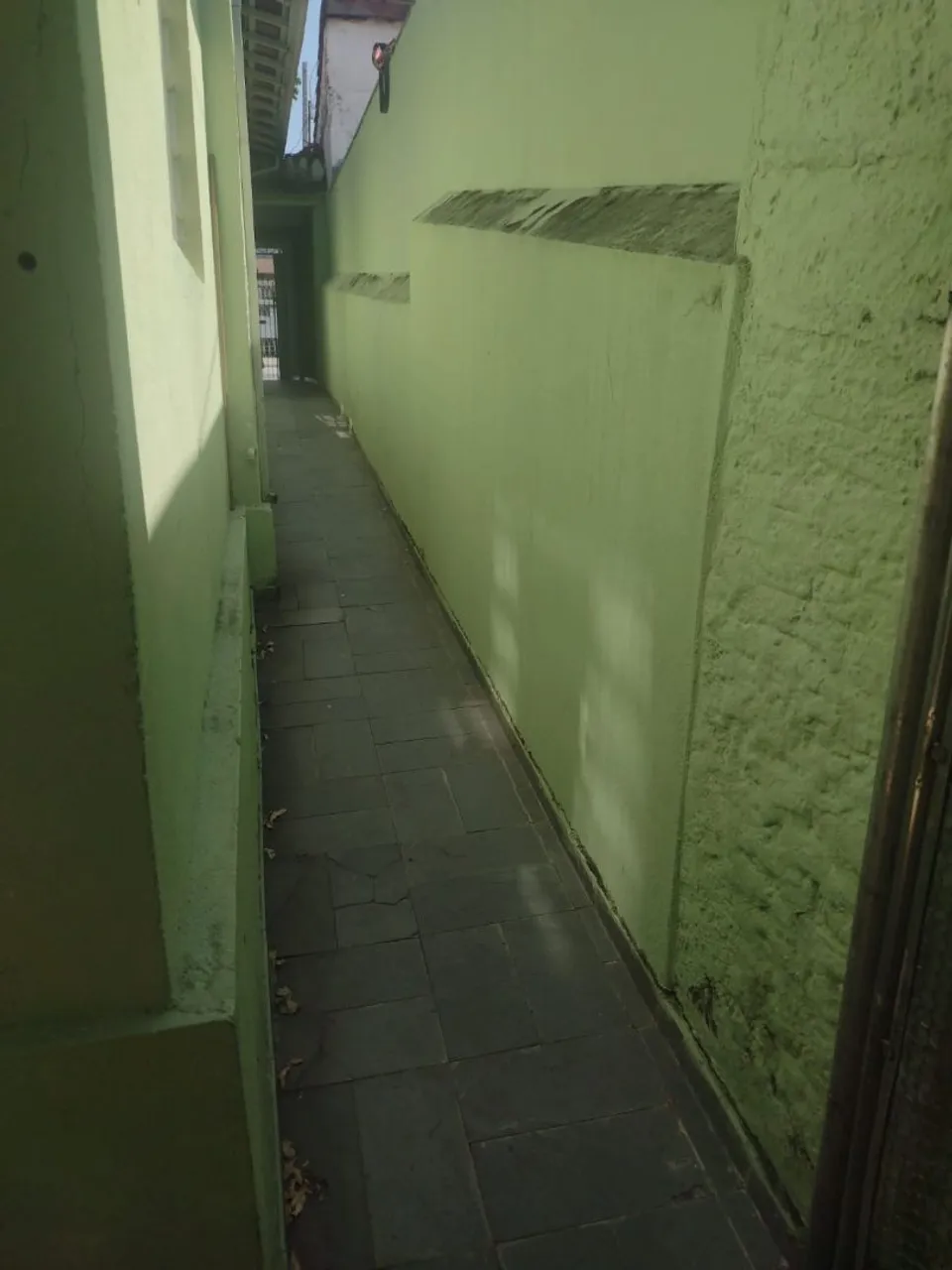 Casa locação/ 800,00 incluso água e luz