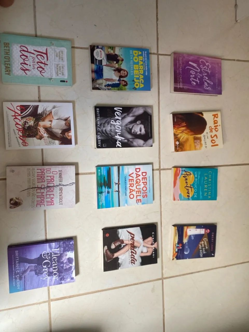 Livros em ótimo estado - diversos autores e gêneros - Foto 3