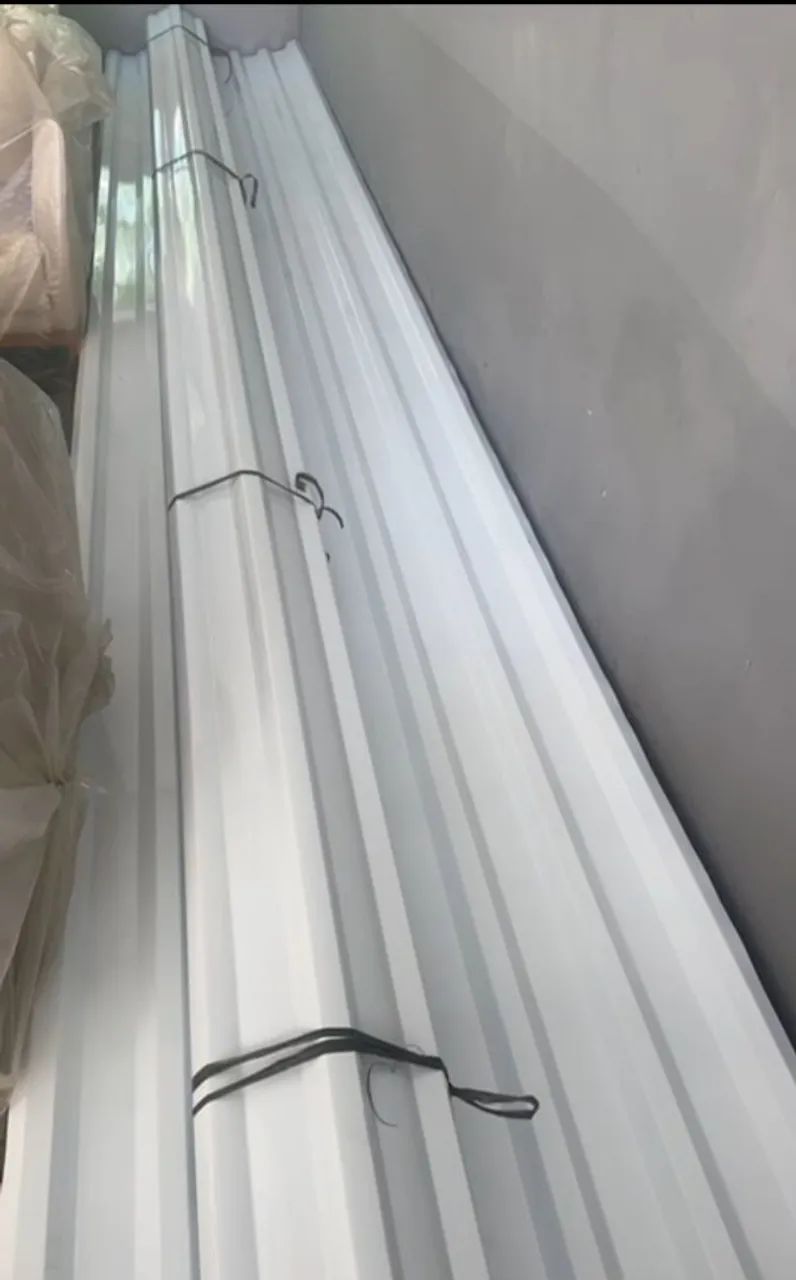 100 telhas trapézio de 6x1 em Alumínio na cor branca !! Nova - Foto 4