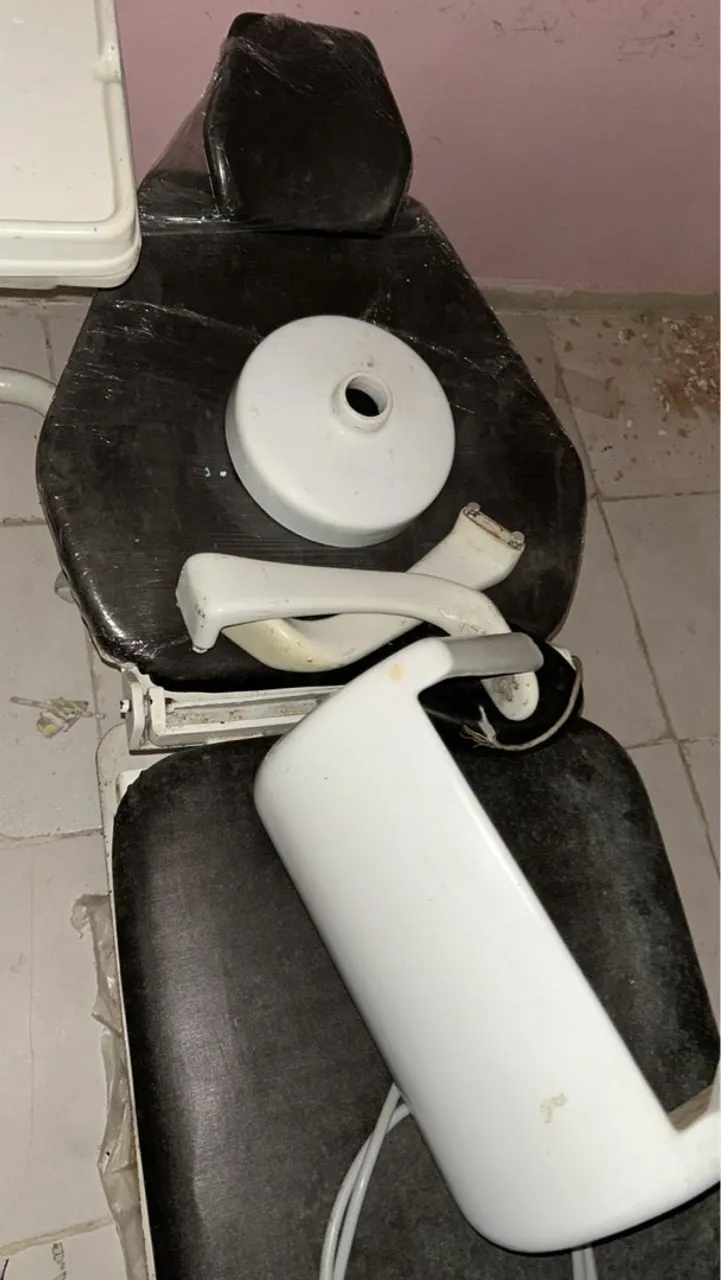 Cadeira Odontológica Desmontada