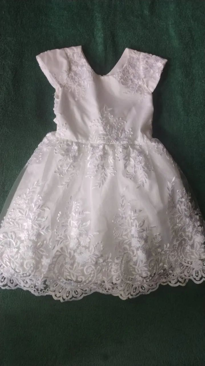 Vestido de festa infantil branco com detalhes em rosa - Foto 2