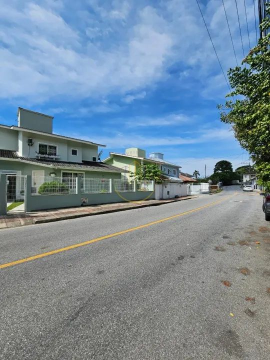 Linda Casa em Ponta de Baixo - Vista para o Mar - São José - Foto 4